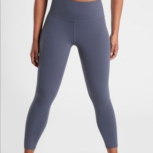 Athleta Ultra High Rise Elation 7/8 Tight in Medieval Violet size XS